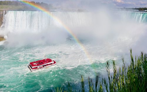 Toronto Niagara Falls Day Tour with Boat Cruise