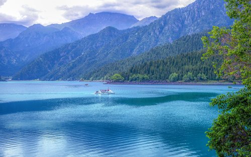 Egész napos kirándulás Ürümqi Tianshan Tianchi-hez