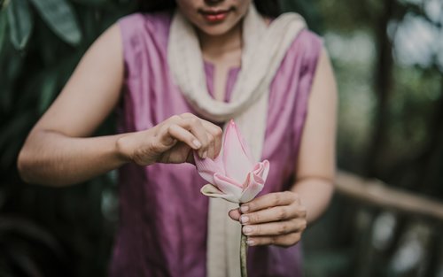 Siem Reap Lotus Silk Farm - Discovery Tour, Lake & Artisan Immersion