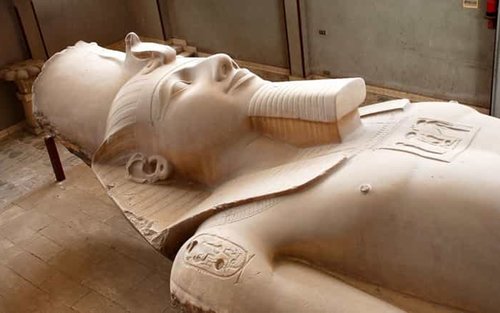 Excursion d'une journée complète au Caire, aux pyramides de Gizeh et à Saqqara avec guide
