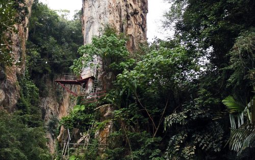 怡保迷失乐园露营 / 漂浮小屋住宿体验