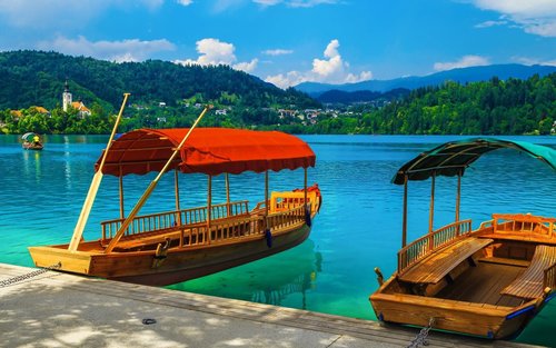 Lake Bled at Paglilibot sa Kastilyo ng Bled sa Loob ng Kalahating Araw sa Maliit na Grupo mula sa Ljubljana