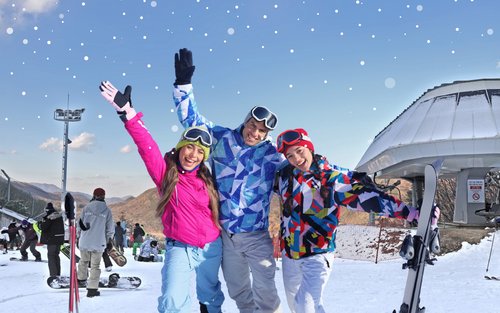 Qora dumba Xotinlar erlari oldida aldashadi va porno bilan masxara qilishadi