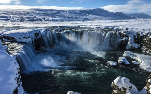 ทัวร์นำเที่ยวแบบกลุ่มเล็กเต็มวัน อาคูเรย์ริ (Akureyri) ทะเลสาบ Myvatn และ Goðafoss