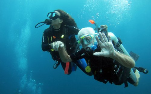 Discover Scuba Diving di Lembongan dengan PADI 5* Center