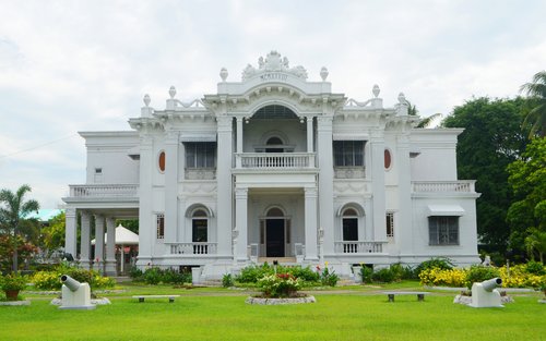 怡朗市區文化遺產及南部鄉村之旅