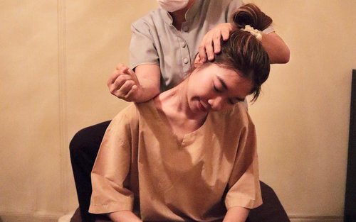 방콕 디바나 타이 메드 스파 & 마사지 (실롬 지점)