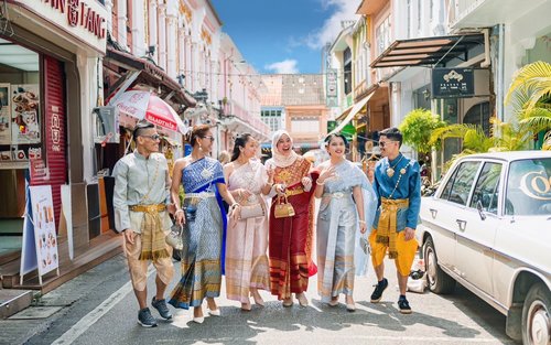 普吉島泰服租借體驗（含配件及髮型設計）