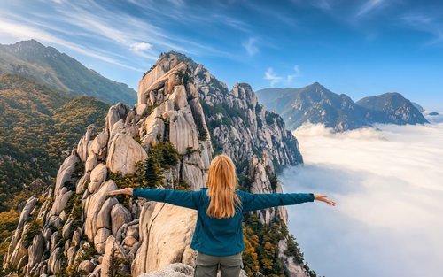 Seoraksan Ulsanbawi Rock & Biryong Falls Full-Day Hiking Tour