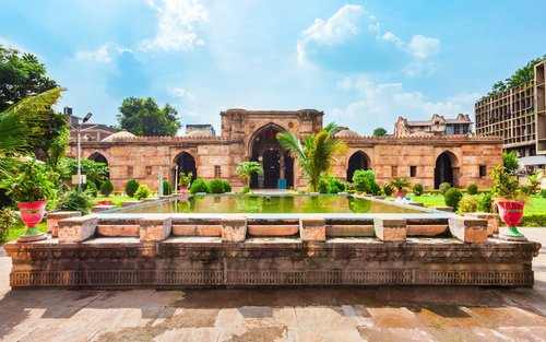 Explore the Best of Ahmedabad: Guided Full Day Tour with Pickup