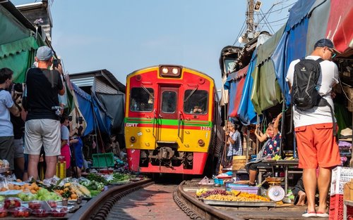 Bangkok Damnoen Saduak & Maeklong Markets Half-Day Tour with Local Food