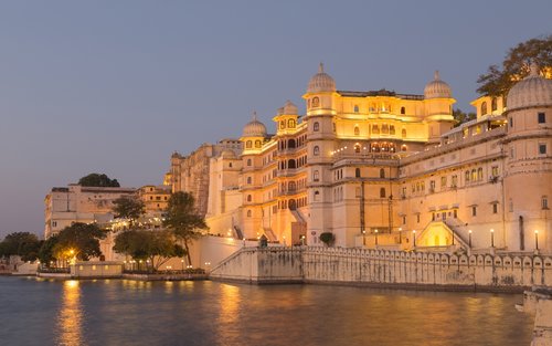 乌代布尔城市宫殿全日私人观光游