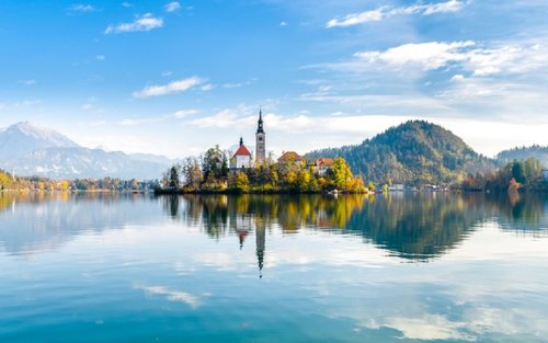 Lake Bled & Bled Castle half-day tour from Ljubjlana