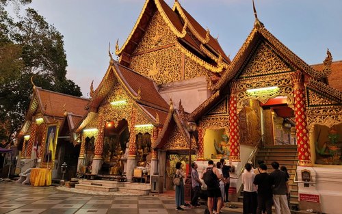 치앙마이 왓우몽 & 도이수텝 야경 반일 투어