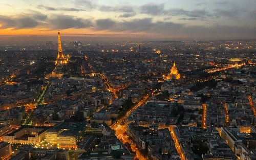 Tour panorámico nocturno en autobús por París