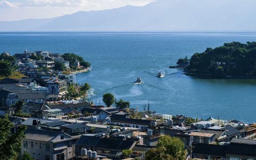 Private Car Charter Tour: One-Day Tour of Erhai Lake, Dali, Yunnan