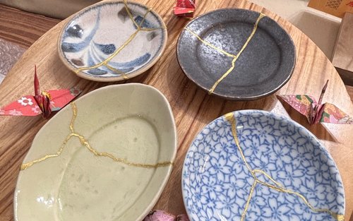 沖縄・那覇: 短時間で楽しむ金継ぎ体験 