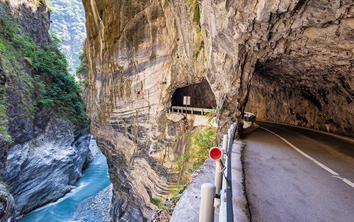 Tour Trong Ngày Tham Quan Hẻm Núi Taroko & Vách đá Thanh Thủy ở Hoa Liên