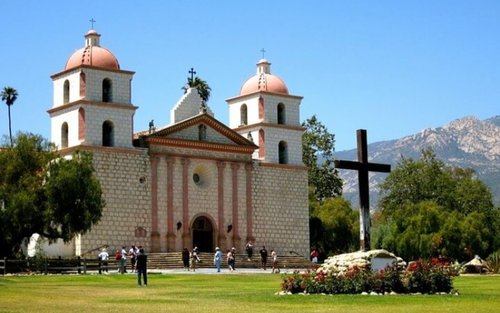 Santa Barbara Full-Day Private Sightseeing Tour from Los Angeles