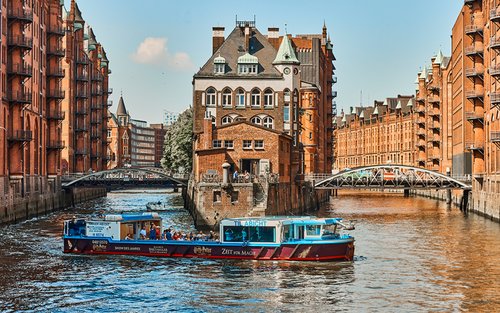Hamburg Port of Hamburg 2-Hour Big Group Cruise