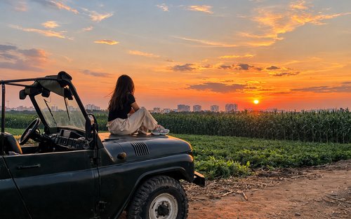 Hanoi Sunset & Nightlife Experience by Vintage Jeep