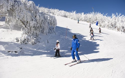 Mt Buller Coach Transfer from Melbourne to Village Square Early Bird