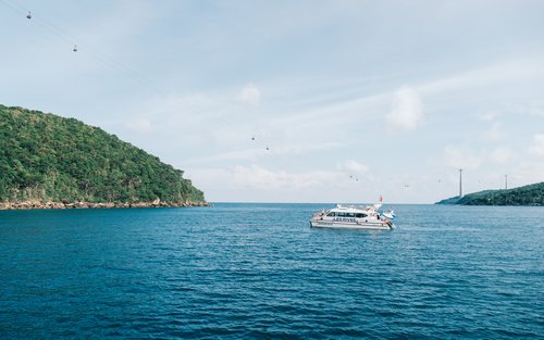 Private Fishing and Snorkeling by Catamaran Speedboat in Phu Quoc