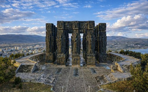 Tbilisi Chronicles of Georgia & Mtskheta Half-Day Tour