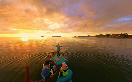 Luxusní zážitek s Giga Stand Up Paddle v Kota Kinabalu 