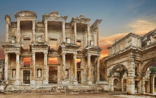 ทัวร์ประวัติศาสตร์เต็มวันสู่เมืองโบราณเอฟิซัสจากโบดรัม