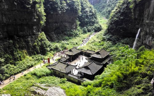 Chongqing Wulong Three Natural Bridges + Longshui Gorge Fissure/Xiannyushan National Forest Park One-Day Tour