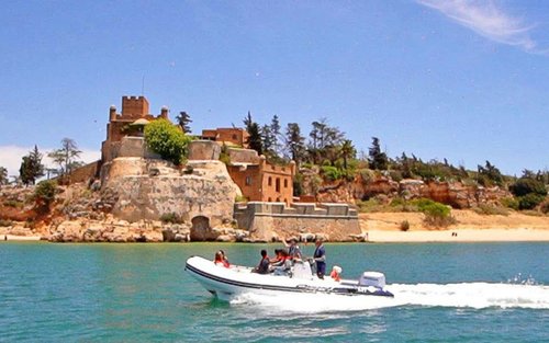 Benagil Caves and coastal circuit boat tour from Portimao