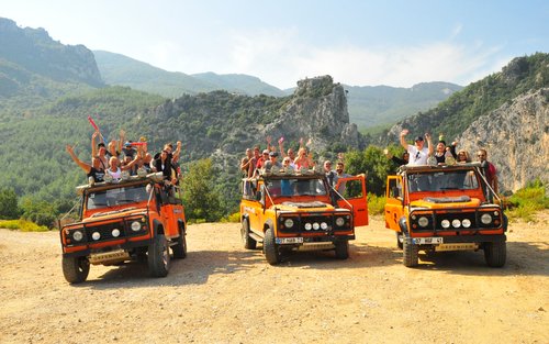 Aventura de safari en jeep en Kusadasi con almuerzo desde los hoteles y el puerto de Kusadasi