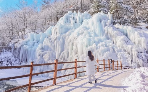 Seoul Eobi Ice Valley & Nami Island Winter Tagesausflug