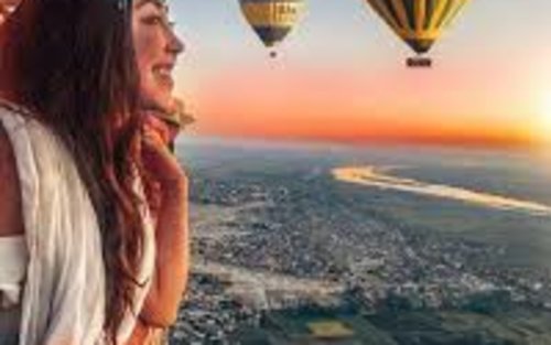 Sunrise Hot Air Balloon Ride Experience in Luxor with pickup