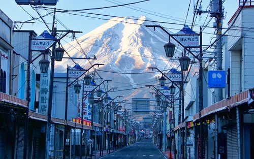 Lawatan Sehari Fujihonmachi-dori & Gunung Fuji Tingkat 5 & Tasik Kawaguchiko & Oshino Hakkai (Berlepas dari Tokyo)