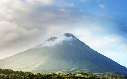 Private San José Tour: Arenal Volcano Adventure & Hot Springs