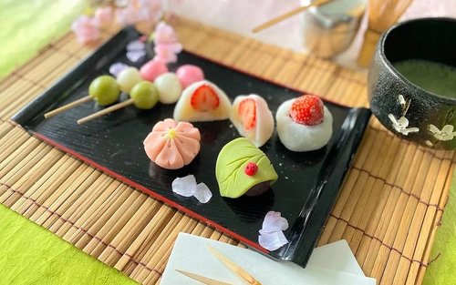 Tokyo Tea Ceremony with a Side of Homemade Mochi (2.5 Hr)