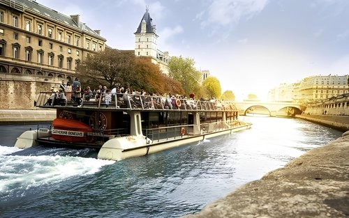 Paris Seine River 1-Hour Cruise