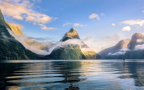 Tour de día completo para grupos pequeños por Milford Sound con almuerzo