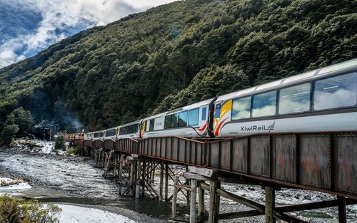 从基督城出发的亚瑟隘口高山火车一日游