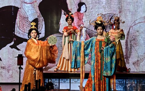 Banchetto del Palazzo di Luoyang • Un banchetto che riporta indietro di mille anni [Negozio Yingtian]