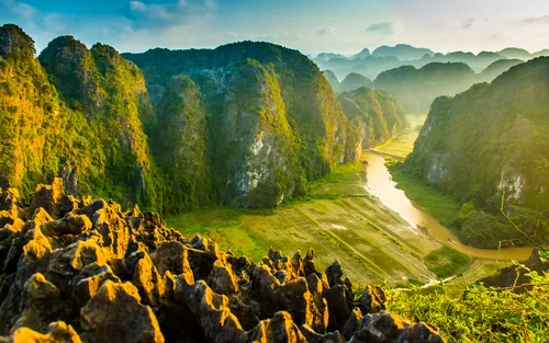 Hoa Lu, Tam Coc/Trang An, and Mua Cave Day Tour from Hanoi 
