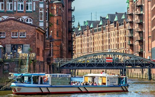 The 2-hour Harbour cruise XXL in Hamburg