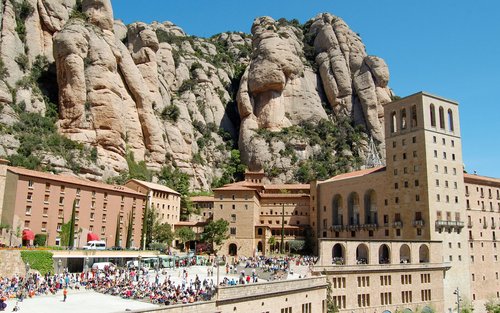 [한국어 가이드][인디고트래블] 스페인 몬세라트 & 시체스 일일 버스투어 - 바르셀로나 출발