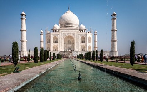 Taj Mahal and Agra Fort Tour from Delhi with Chinese-Speaking Guide
