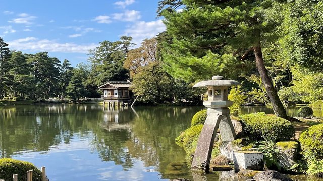 Kenrokuen Garden Tickets