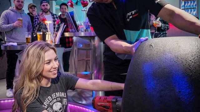 PIT BAR Akasaka: Pit Stop Challenges and Mini 4WD