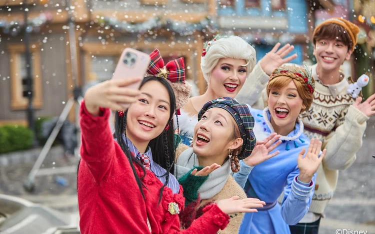 Hong Kong Disneyland Resort park entrance and castle