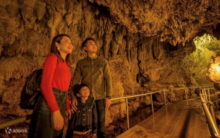 洞窟のなかの心 CAVE OKINAWA】沖縄本島中部で最大級の鍾乳洞を探検 | りとふる